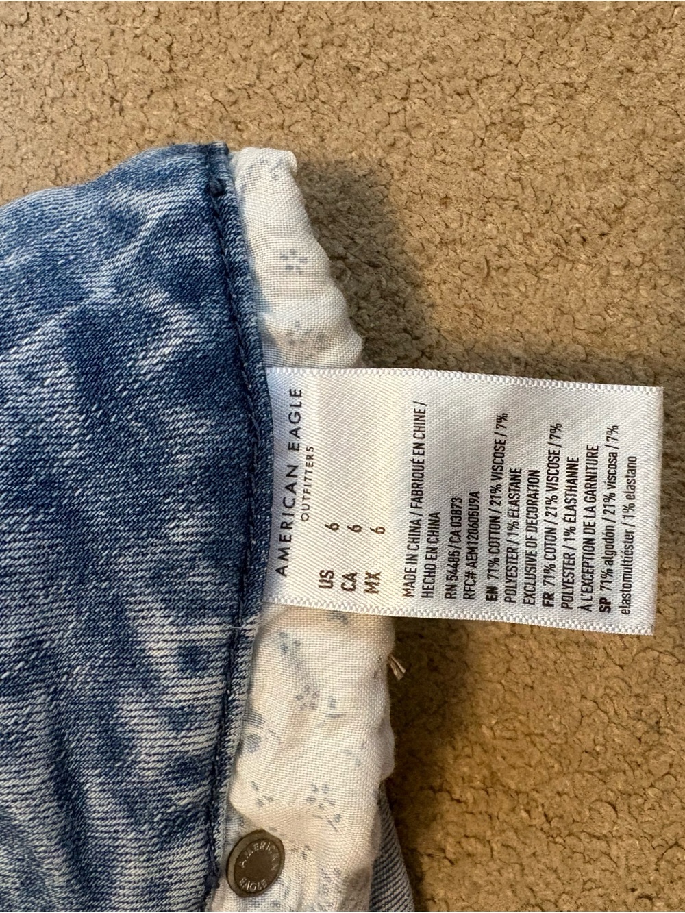 American Eagle Outfitters Light Blue Distressed Denim Cutoff Shorts - Picture 4 of 4